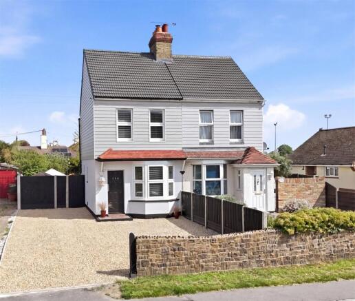 2 bed property, in High Street, £360,000