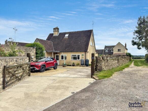 4 bed property, in Coronation Road, £600,000