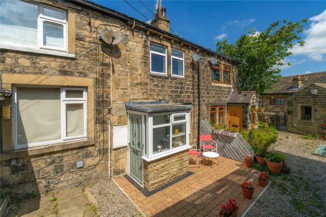 1 bed property, in Binswell Fold, £159,950