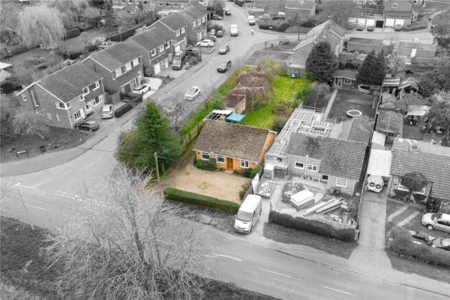 2 bed property, in Long Road, £450,000