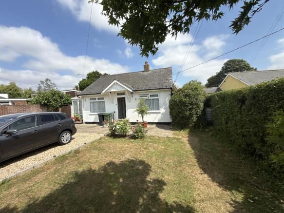 3 bed property, in Sea Road, £500,000