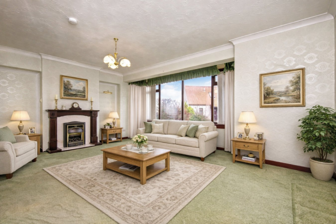 5 bed property, in Kilrenny Lea, £330,000