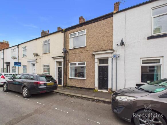2 bed property, in Bennison Street, £95,000