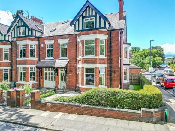6 bed property, in Southend Avenue, £475,000