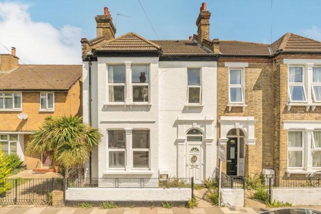 3 bed property, in Renmuir Street, £700,000