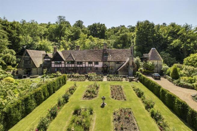 9 bed property, in Hosey Common Road, £3,995,000