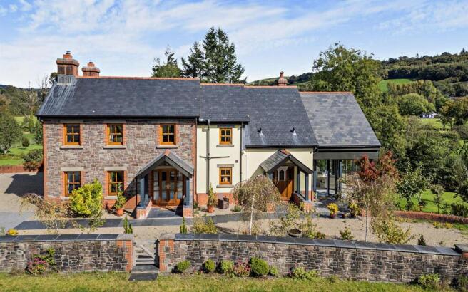 4 bed property, in Pumpsaint, £1,200,000