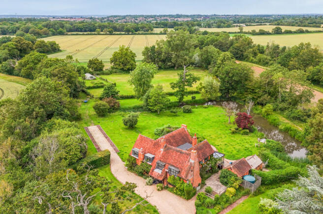 5 bed property, in Swallowfield Road, £1,750,000