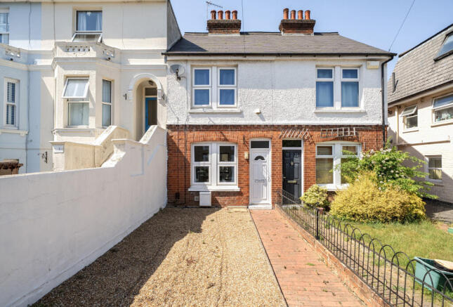 3 bed property, in Queens Road, £425,000