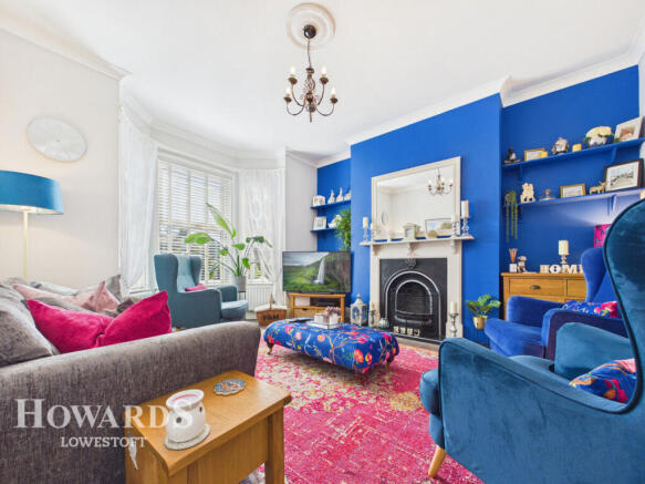 3 bed property, in Clapham Road Central, £230,000