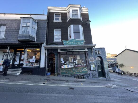 Land, in Broad Street, £700,000