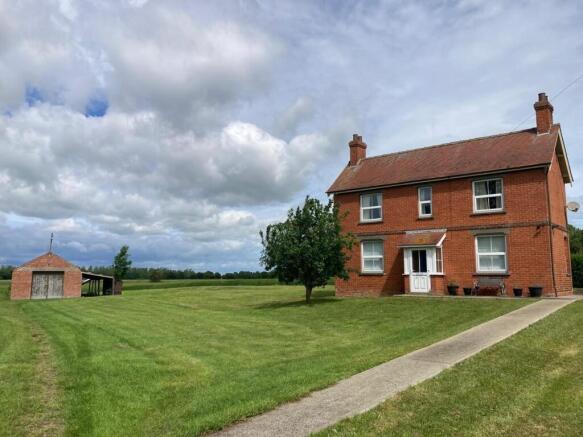 3 bed property, in Midgelow, £550,000