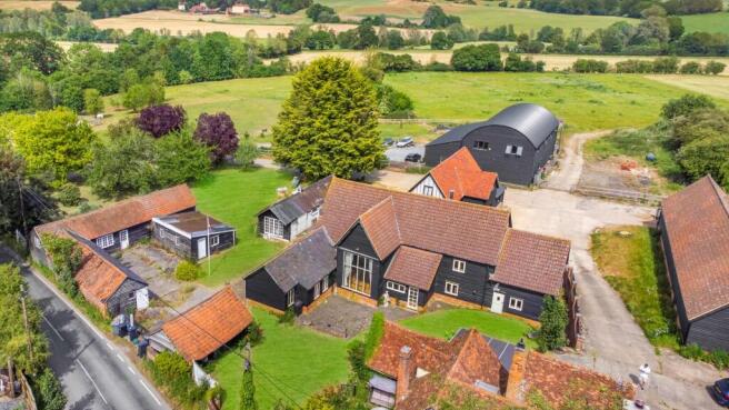 3 bed property, in Braintree Road, £900,000