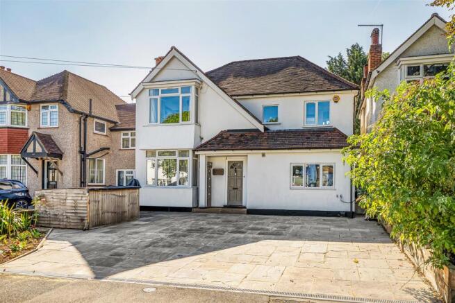 4 bed property, in Windermere Road, £700,000