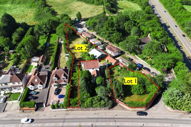 Land, in Stonehill, £400,000
