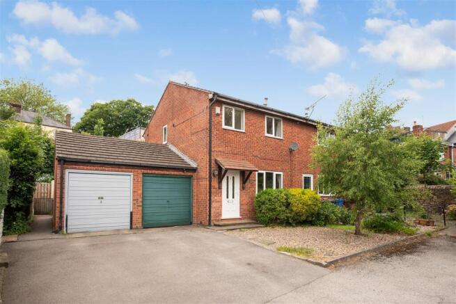3 bed property, in Mona Avenue, £290,000