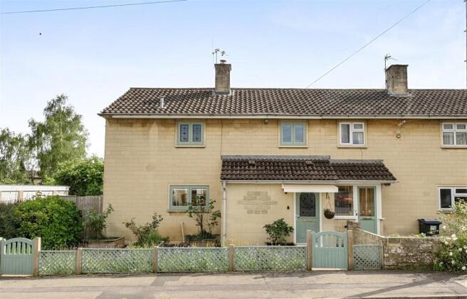 3 bed property, in 12, £325,000