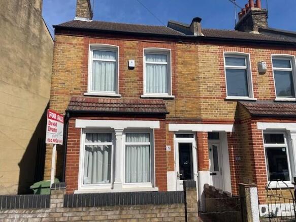 2 bed property, in Kingsdale Road, £415,000