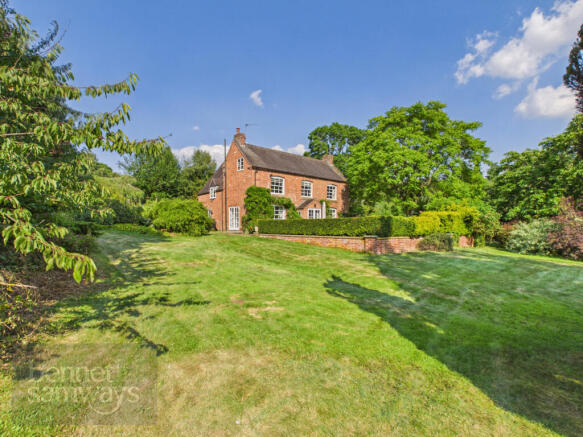 4 bed property, in Sappertonfield Lane, £945,000
