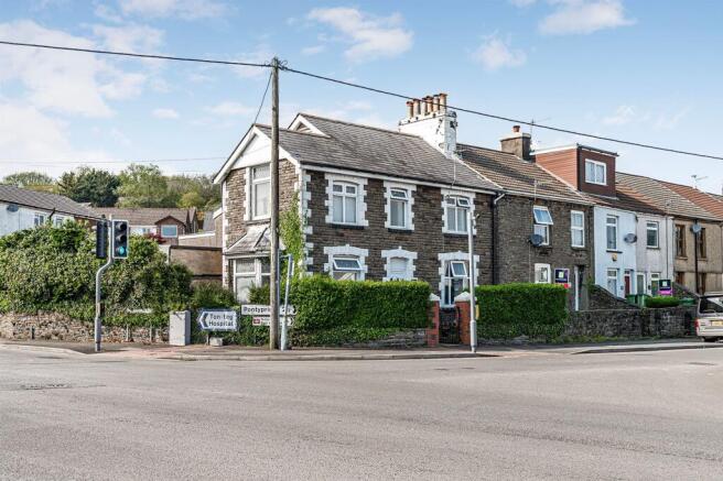 3 bed property, in Main Road, £229,950