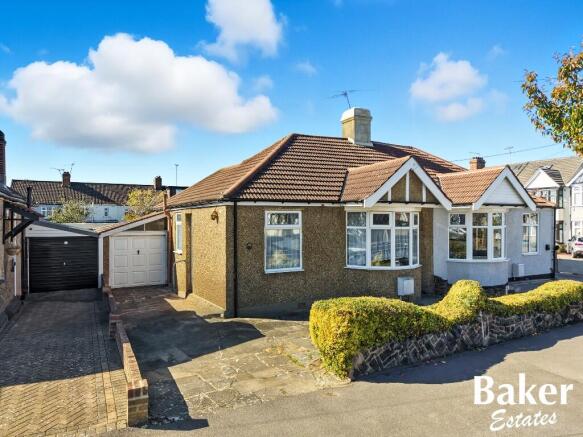2 bed property, in Clinton Crescent, £465,000
