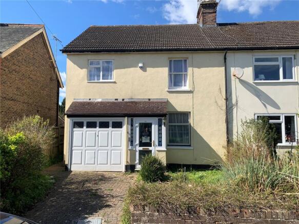 4 bed property, in Lingfield, £475,000