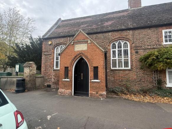 5 bed property, in Church Street, £350,000