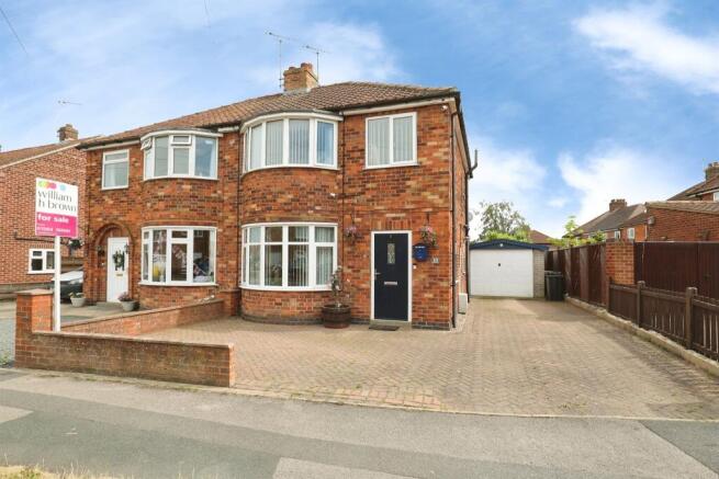 3 bed property, in Highthorn Road, £325,000