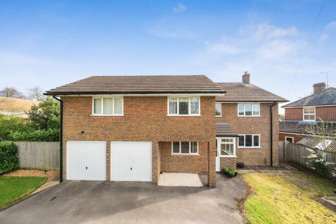 5 bed property, in Bugmore Lane, £725,000