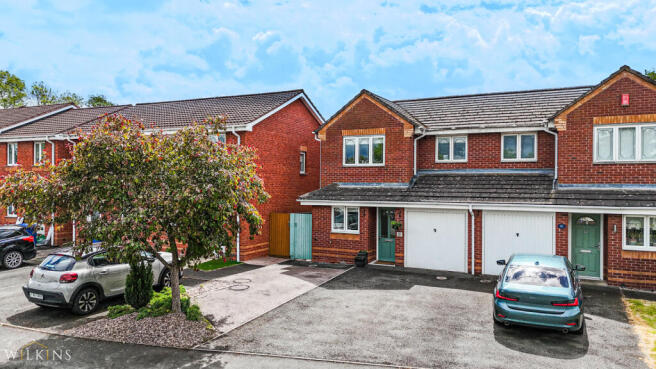 3 bed property, in Grazier Avenue, £285,000