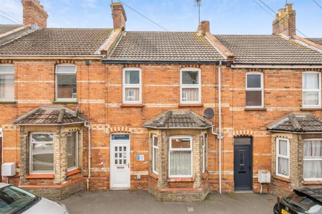 3 bed property, in Alfred Road, £280,000
