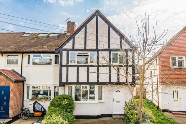 3 bed property, in Lisbon Avenue, £685,000