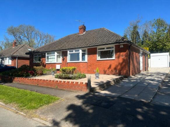 2 bed property, in North Gate, £220,000