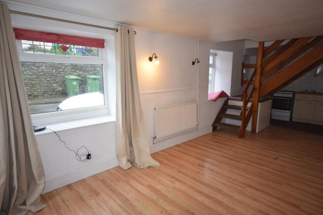 1 bed property, in Star Street, £125,000