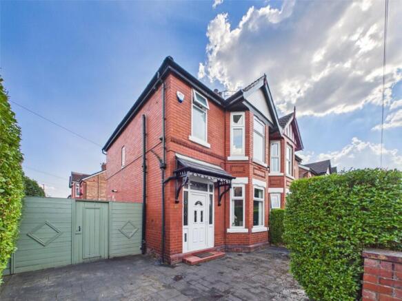 3 bed property, in Collingwood Road, £410,000