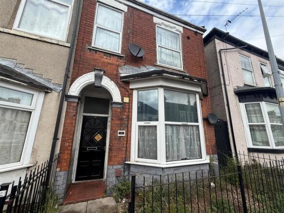 5 bed property, in Cholmley Street, £140,000
