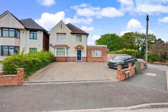 4 bed property, in Cranston Road, £565,000