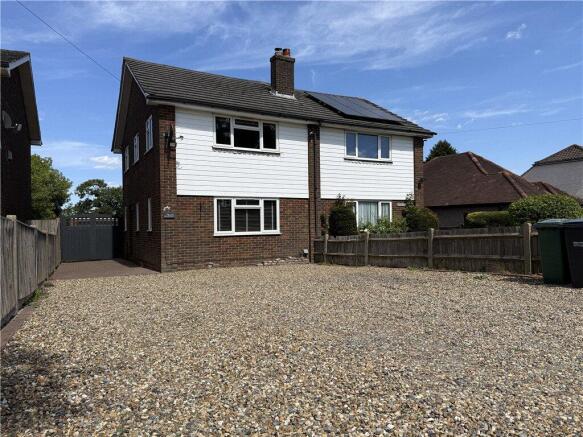 3 bed property, in Brighton Road, £495,000