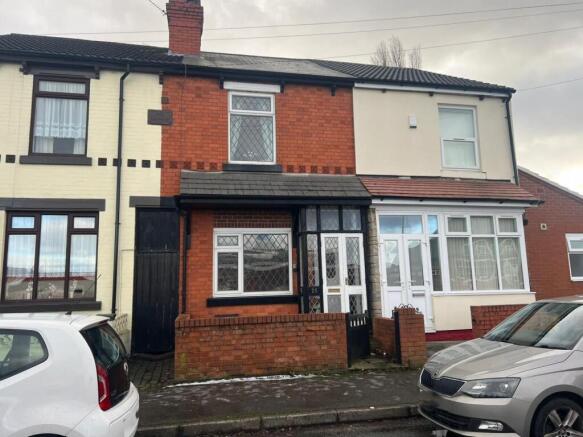 2 bed property, in Dimmock Street, £110,000