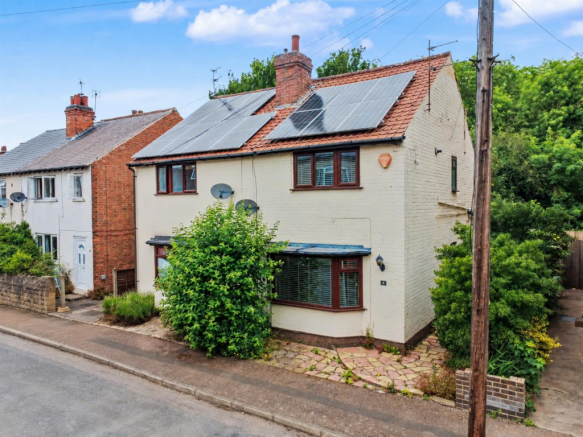3 bed property, in Worrall Avenue, £185,000
