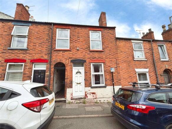 3 bed property, in Baggholme Road, £103,500