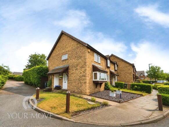 3 bed property, in Knights Manor Way, £450,000
