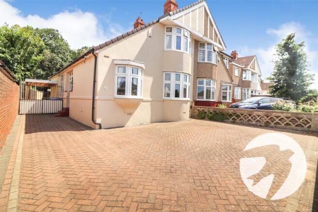 3 bed property, in Oakdene Avenue, £520,000