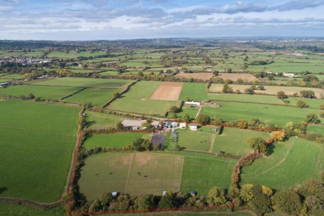 Land, in Temple Lane, £825,000
