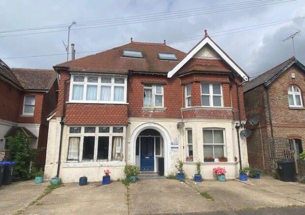 1 bed property, in Flat 4, £70,000