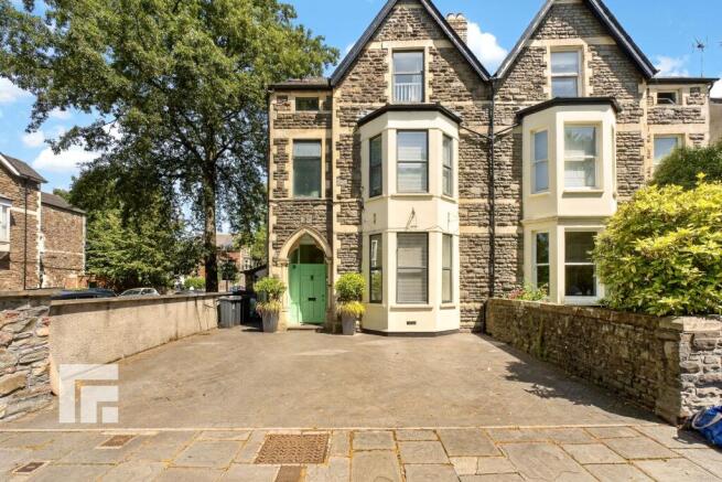 7 bed property, in Oakfield Street, £725,000