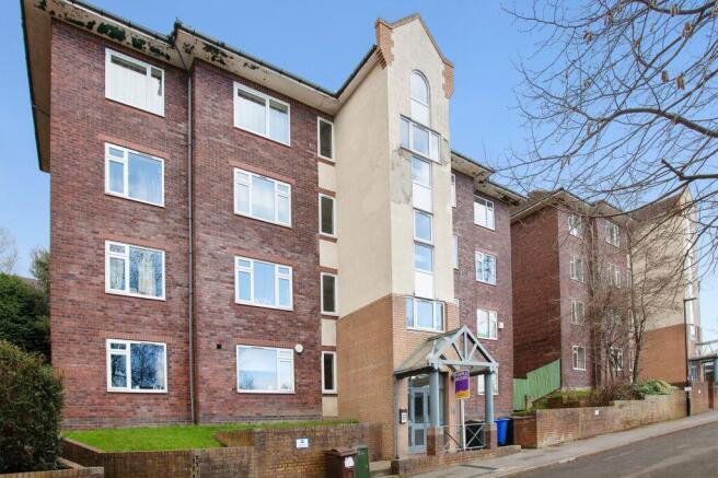 2 bed property, in Blackwell Place, £95,000
