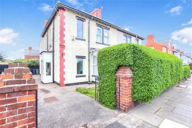 4 bed property, in Normanby Road, £180,000