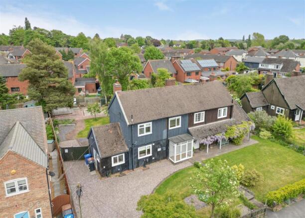 3 bed property, in Pessall Lane, £199,950