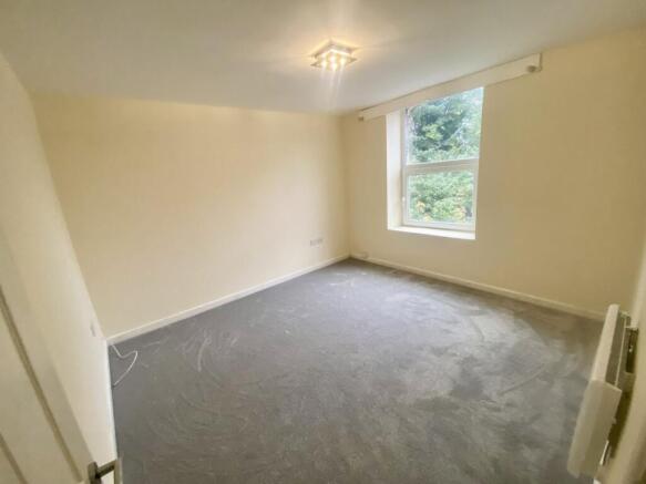 2 bed property, in Adamsdown, £325,000